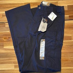 New w/ tags. 5.11 Tactical Cargo Pants. Mens 32 x 32. Dark Navy.
